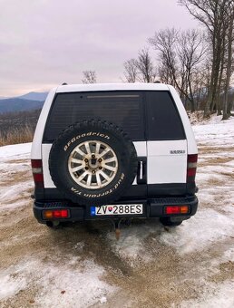 Predám Isuzu Trooper 3.0 DTi - 6