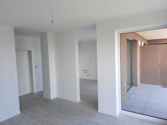 Prenajmem 4izbový byt v novostavbe Panoráme - 6