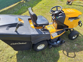 Predám traktorovú kosačku, záhradný traktor Cub Cadet xt2 - 6