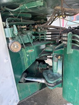Predam nakladac UNK 320 - 6