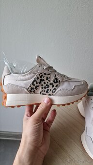 Predám dámske tenisky New Balance 327.velkost 37 - 6