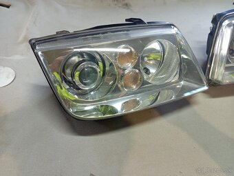Predam predne svetla vw bora xenon original bosch - 6