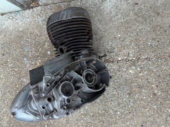 Predám motor Jawa 250 - 6