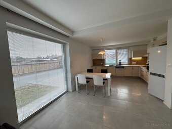 Moderný 4-izb. bungalov len 4 km od mesta - 6