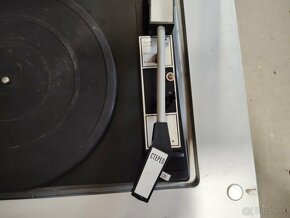 Predám raritny radio-gramofon - 6