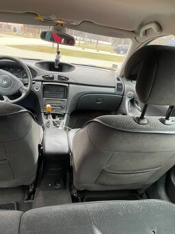 Renault Laguna 1.9dci/88kw/r.v. 2005 - 6