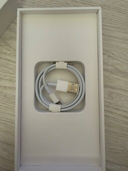iPhone SE 2022 64GB - 6