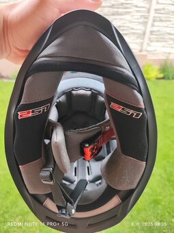 Predám prilbu na motocykel LS2 - 6