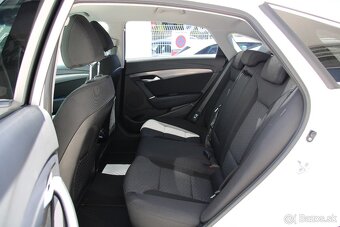 HYUNDAI i40 Business 1,7 CRDi 104 kW A/T - 6