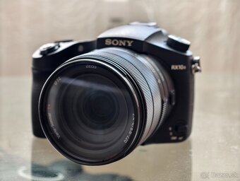 Sony RX10 III 24 – 600 mm F2,4 – 4 - 6