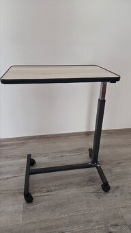 Polohovatelna posteľ + lôžkový stolík - 6