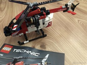 Lego TECHNIC 42092 - Záchranársky Vrtuľník - 6