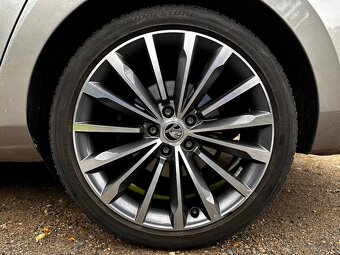 Škoda Superb sedan 2.0 TDI 140kW 4x4 L&K 7 stupňový automat - 6