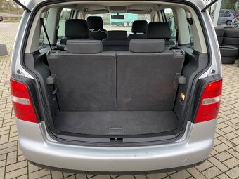 Volkswagen Touran 7 miestny - 6