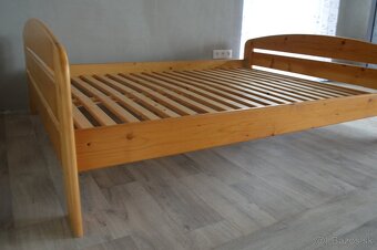 Manželská posteľ s roštmi a matracom - 6
