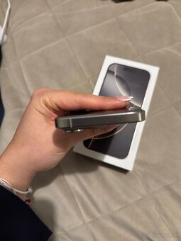iPhone 16 PRO 128 GB - 6