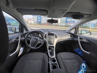 Opel Astra Sport Tourer - 6