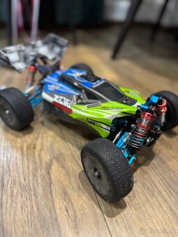 Wltoys buggy 144001 - 6