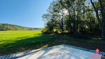 Na predaj výnimočný pozemok 6882 m² priamo v lese so začatou - 6