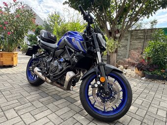 YAMAHA MT - 6