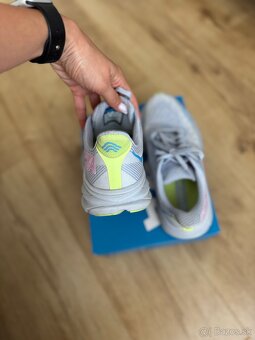 Hoka Clifton 9 W - 6