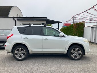 Toyota RAV4 2.2l D-CAT 150 Premium Navi 4x4 A/T6 - 6