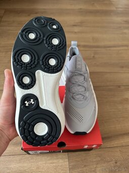 Under Armour - 6