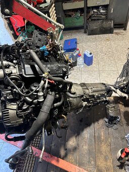 BMW e90 320d 120kw - 6