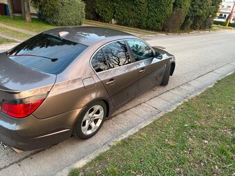 BMW e60 520i manual - 6