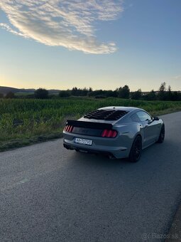 Ford mustang 5.0 v8 - 6