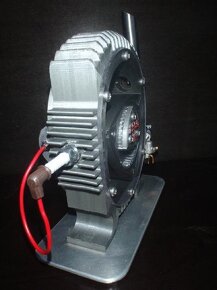 Velký (výška 25cm) výukový model Wankelova motoru - 6