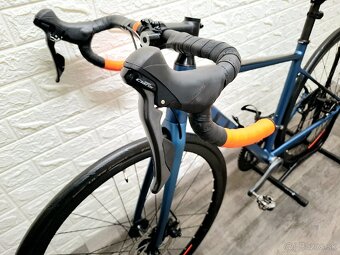 Ponúkam na predaj cestný bicykel Cube Attain 28" - 6