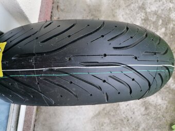 180/55zr17 MICHELIN Pilot Road 4 GT - 6