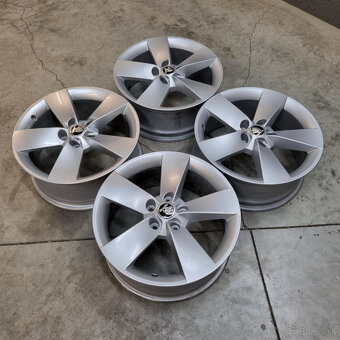 Škoda hliníkové disky 5x112 R17 7J ET45 - 6