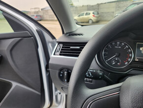 Škoda Octavia 1,6tdi 77kW najeto 1083km - 6