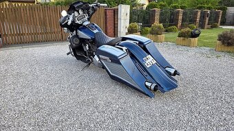 Harley Street Glide - 6