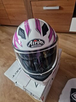 Airoh prilba - 6