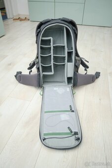 Think Tank Backlight 26l charcoal - 6