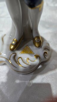 Royal Dux Bohemia – porcelánová soška mladíka (25 cm) - 6