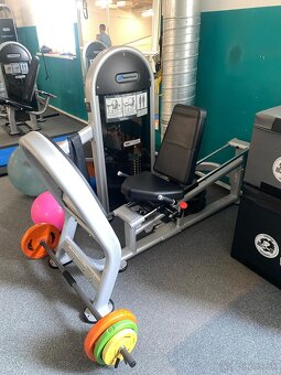 Legpress nautilus - 6