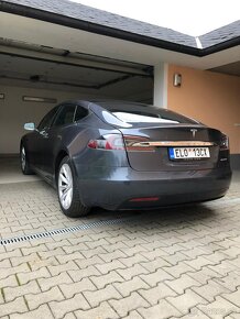 Tesla Model S Long Range - 6