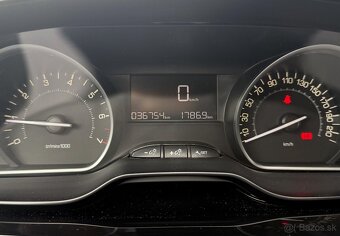 Peugeot 2008 1.2 PureTech Style - 6