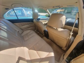 Mitsubishi Galant VIII interiér - 6