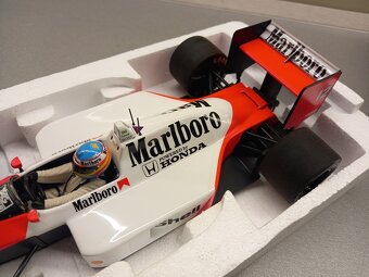 F1 MCLAREN HONDA MP4/4 CIRCUIT CATALUNYA 2015 ALONSO 1:18 - 6