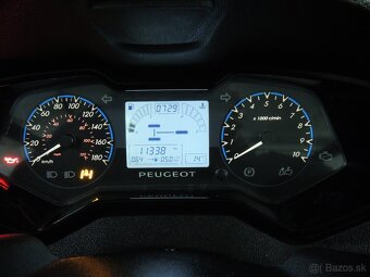 PEUGEOT METROPOLIS 400 2014 ,,B" vodičák - 6