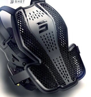 ľahký priedušný nastaviteľný chránič shot homol. EN1621-2 - 6