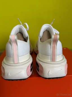 Bezecke tenisky Nike Invincible 3 - 6
