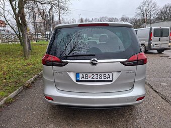Predám Opel Zafira 1,4 benzín 2/2017 7-miestne - 6