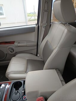 Jeep Commander - 6
