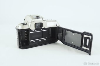 Nikon F50 - 6